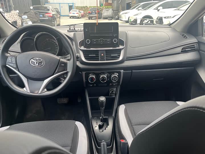 Toyota Yaris L Hatchback, 2022 — фото 9 из 9
