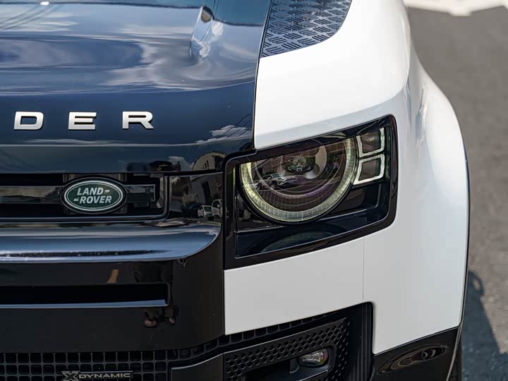 Land Rover Defender, 2023 — фото 8 из 9