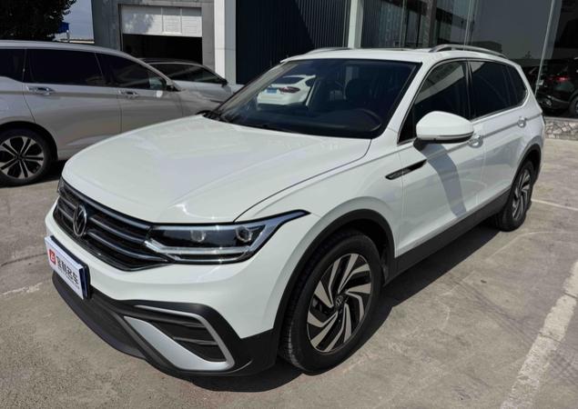Volkswagen Tiguan L Pro, 2024 — купить в Воронеже под ключ