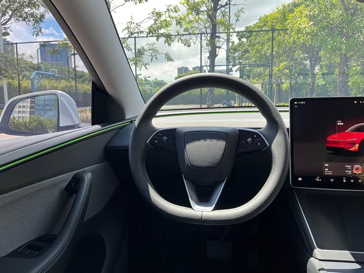 Tesla Model Y, 2025 — фото 5 из 9