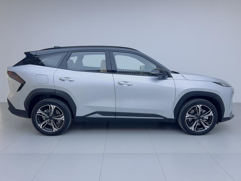 Geely Galaxy L7, 2024 — фото 8 из 12