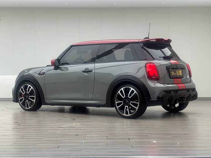 Mini Mini JCW, 2021 — фото 6 из 9