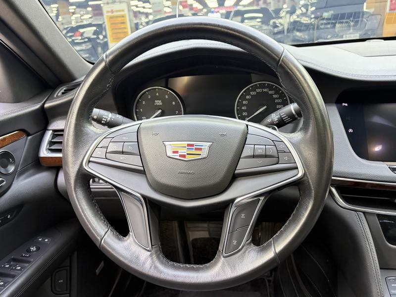Cadillac CT6, 2022 — фото 10 из 12