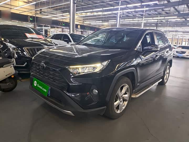 Toyota RAV4, 2023 — купить в Уфе под ключ