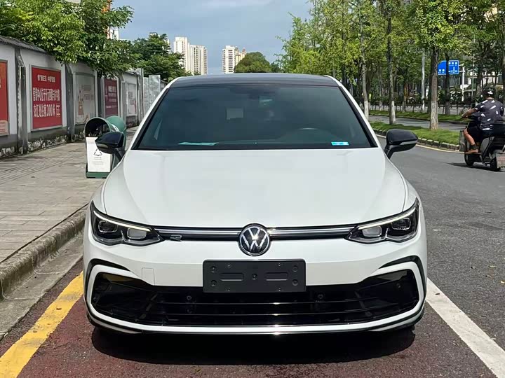 Volkswagen Golf, 2023 — купить в Санкт-Петербурге под ключ