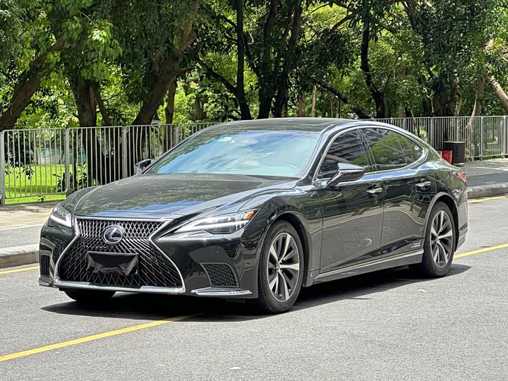 Lexus LS, 2022 — купить в Йошкар-Оле под ключ