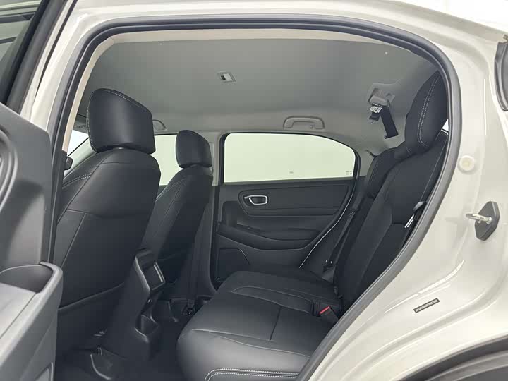 Honda Vezel, 2023 — фото 6 из 9