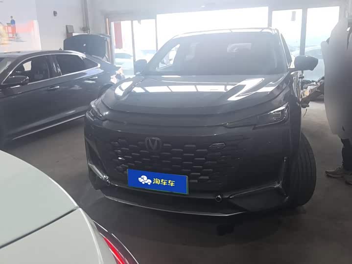 Changan UNI-K Hybrid, 2023 — фото 2 из 9