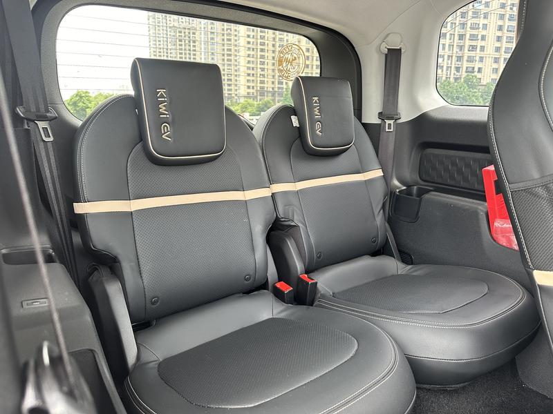 Baojun KiWi EV, 2023 — фото 9 из 10