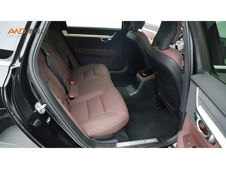 Volvo S90 Hybrid, 2025 — фото 8 из 9