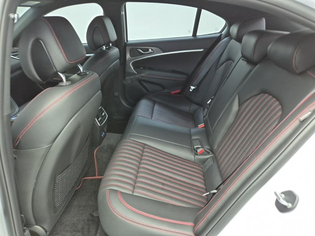 Genesis G70, 2024 — фото 11 из 12