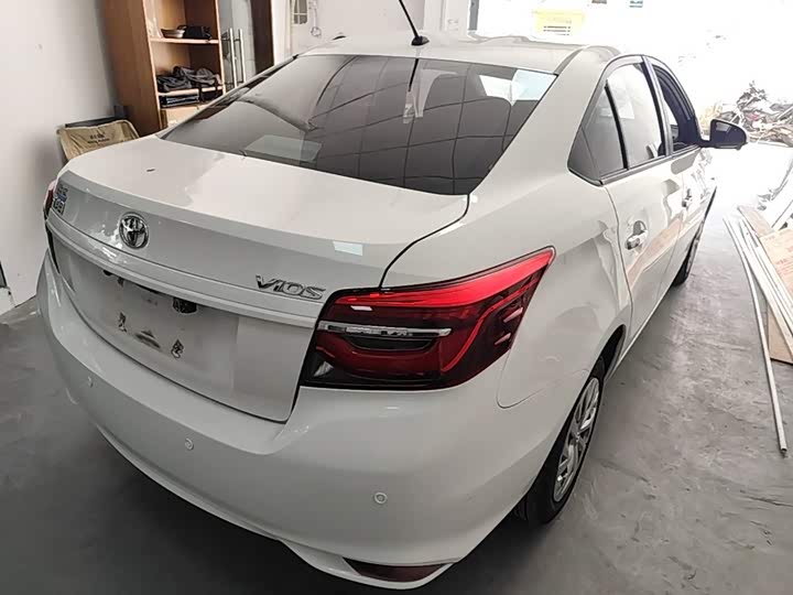 Toyota Vios, 2023 — фото 7 из 9