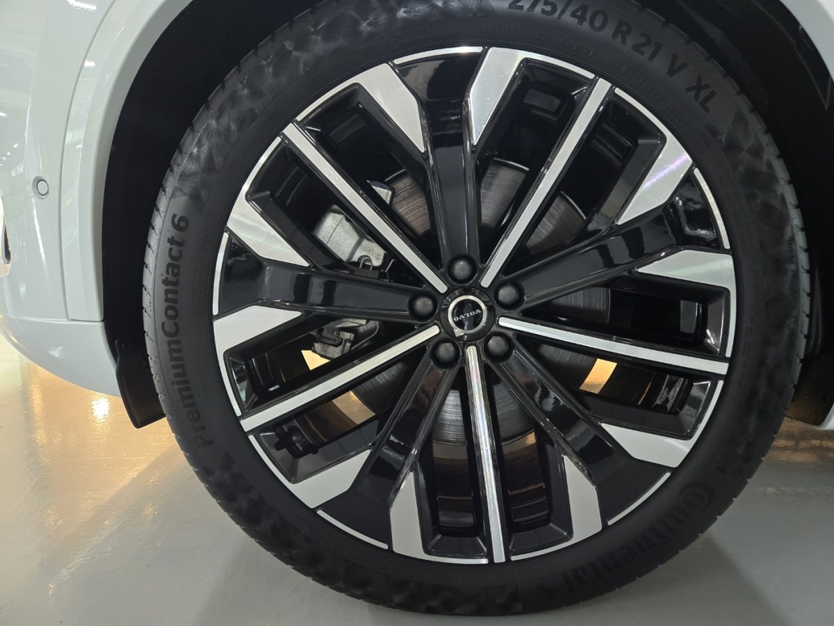 Volvo XC90, 2026 — фото 8 из 12