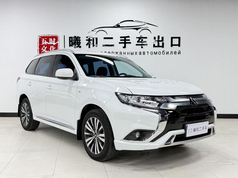 Mitsubishi Outlander, 2021 — фото 3 из 12