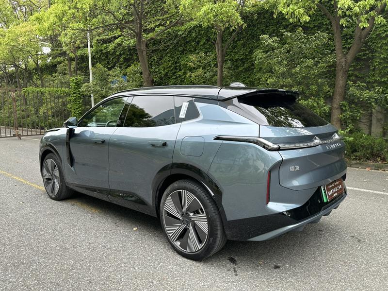 Lynk & Co 08 EM-P Hybrid, 2024 — фото 5 из 12