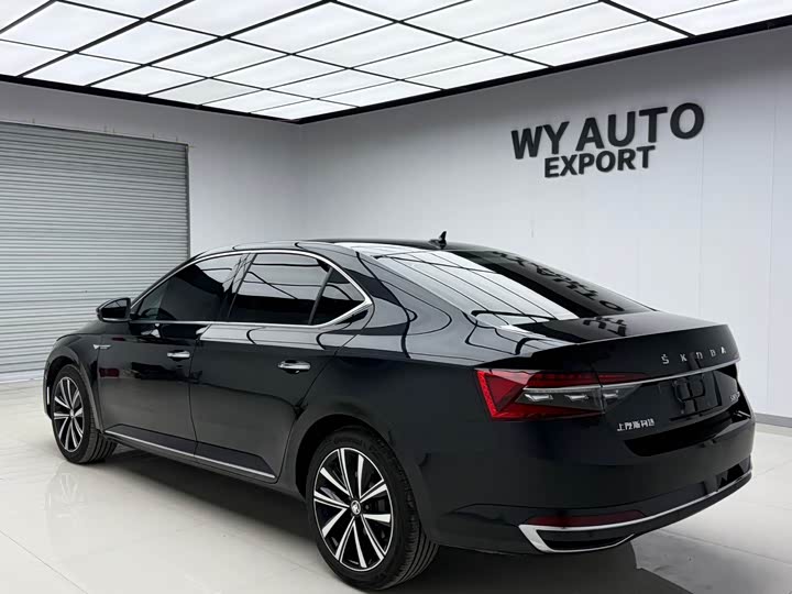 Skoda Superb, 2024 — фото 5 из 9
