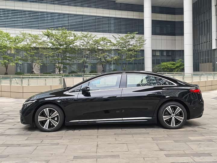 Mercedes-Benz EQE, 2025 — фото 3 из 9