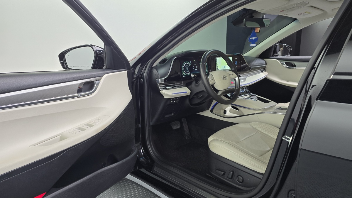 Hyundai Grandeur, 2022 — фото 10 из 12