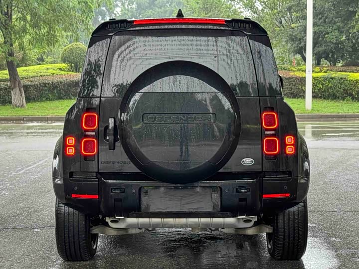Land Rover Defender, 2023 — фото 5 из 9