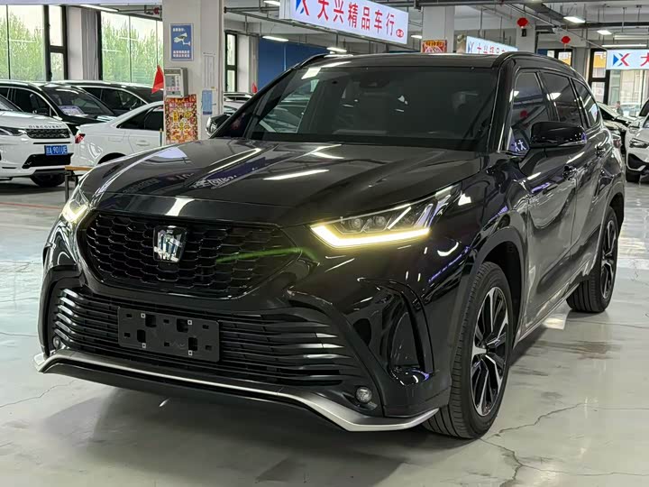 Toyota Crown Kluger, 2022 — купить в Перми под ключ