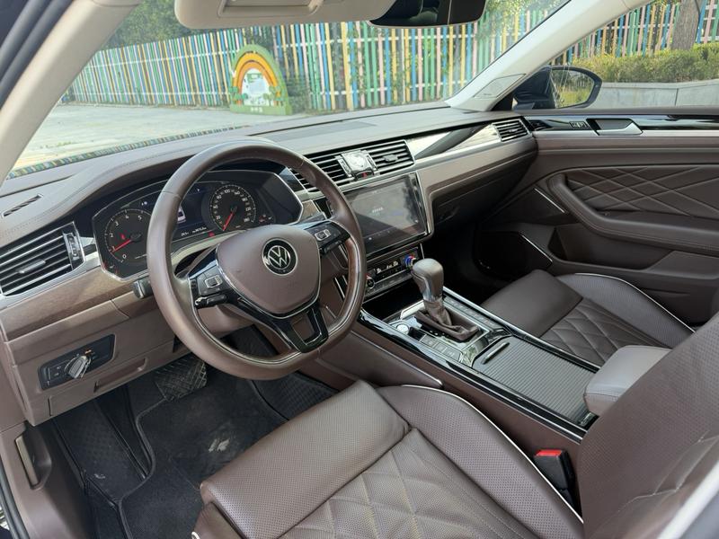Volkswagen Phideon, 2023 — фото 7 из 9