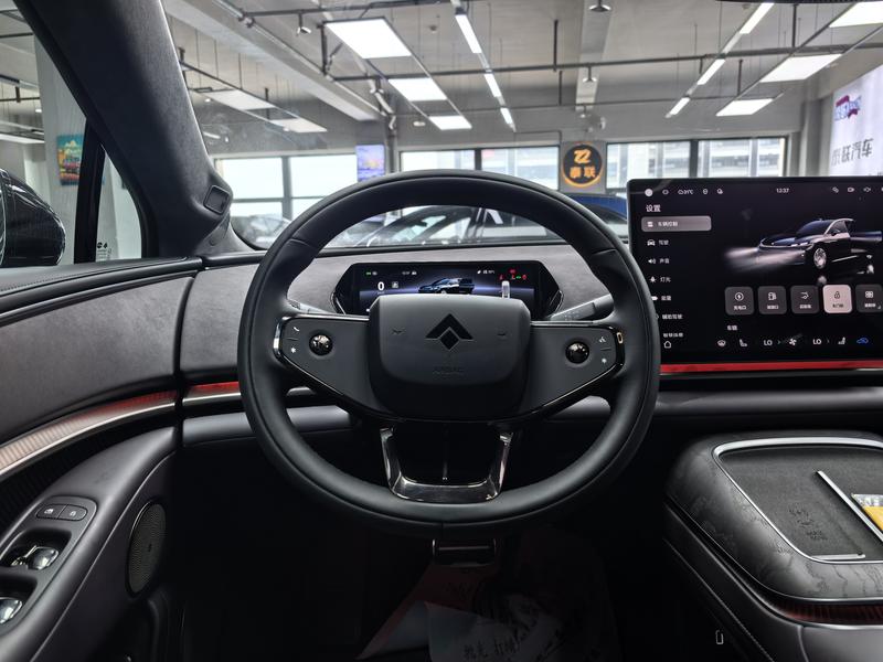 GAC Hyptec A8, 2025 — фото 10 из 12