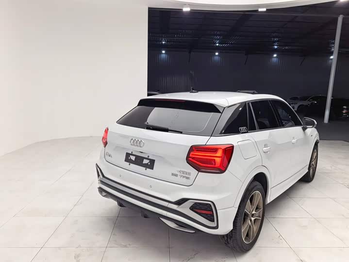 Audi Q2L, 2022 — фото 5 из 9