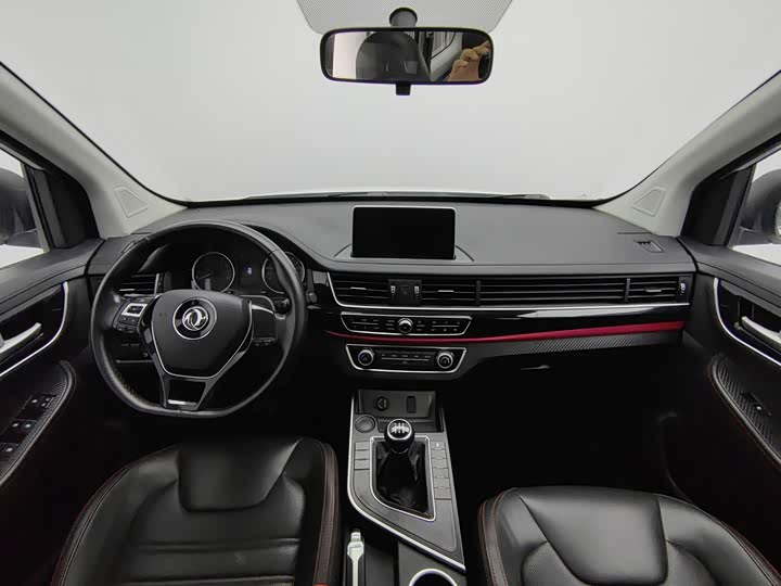Dongfeng Forthing SX6, 2022 — фото 5 из 9