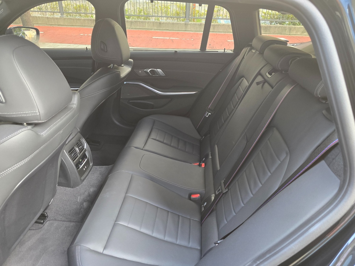 BMW 3 Series, 2025 — фото 7 из 9