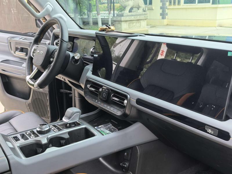 BAIC Beijing BJ40 Hybrid, 2025 — фото 6 из 11