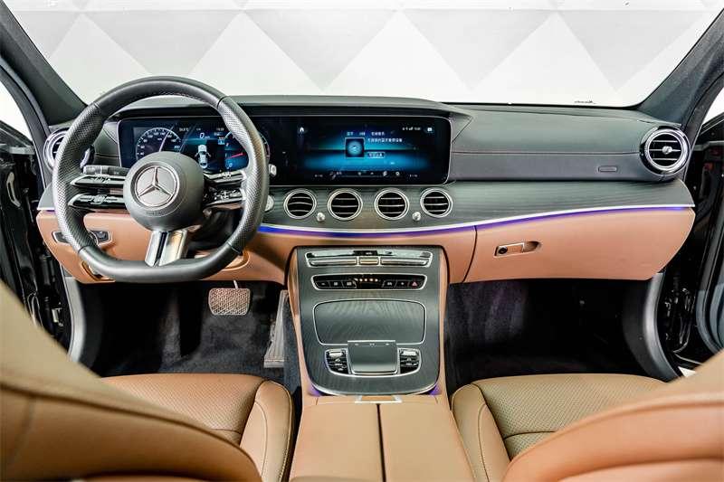 Mercedes-Benz E-Class, 2022 — фото 7 из 12