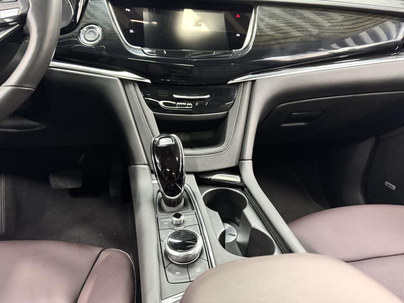 Cadillac XT6, 2022 — фото 8 из 12
