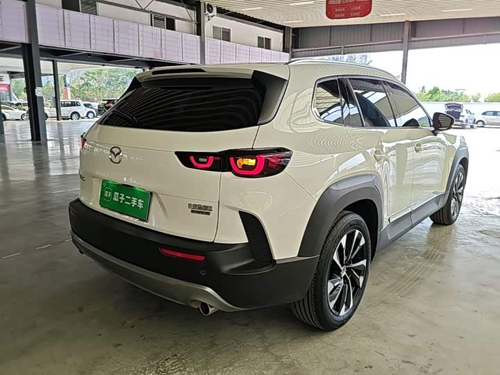 Mazda CX-50, 2023 — фото 7 из 9
