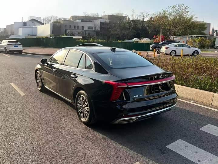 Hongqi H5, 2023 — фото 4 из 9