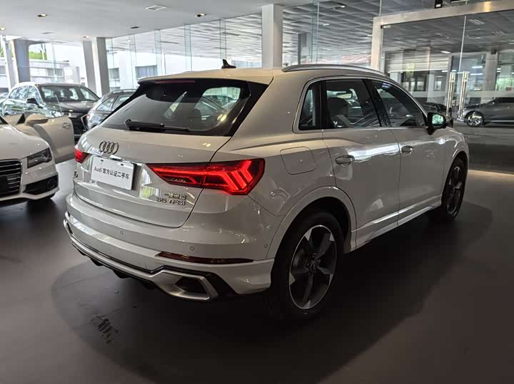 Audi Q3, 2024 — фото 6 из 10