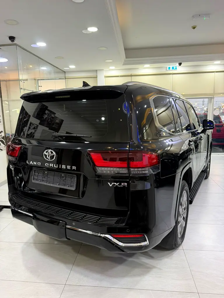 Toyota Land Cruiser, 2023 — фото 3 из 7