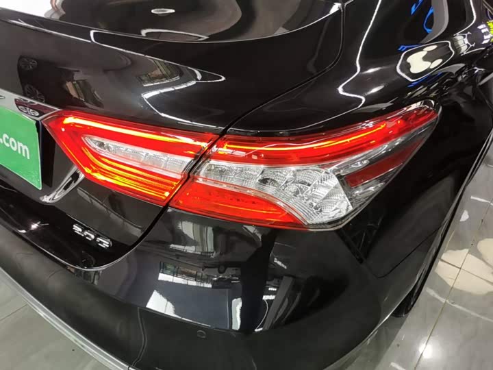 Toyota Camry, 2023 — фото 8 из 9