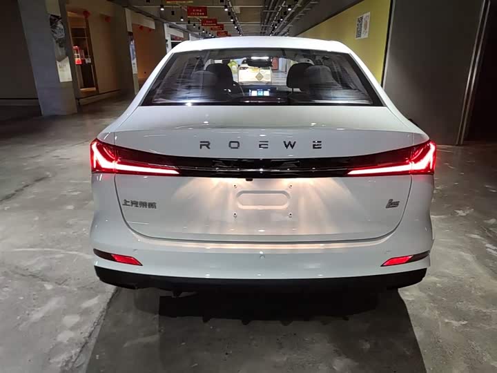 Roewe i5, 2024 — фото 6 из 9
