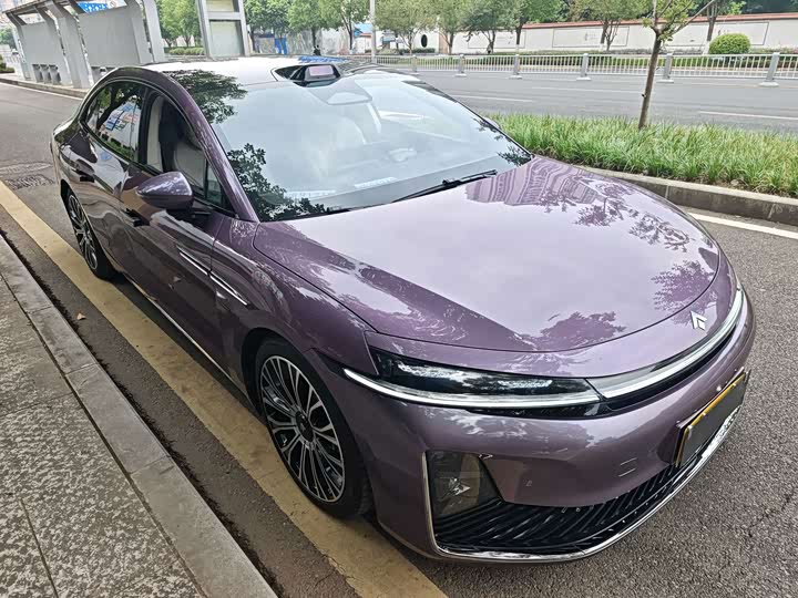 GAC Hyptec A8, 2025 — фото 3 из 9