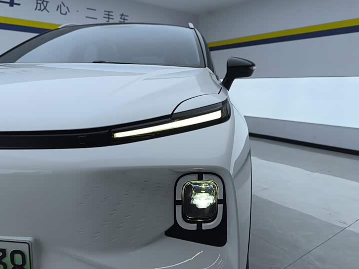 Geely Geometry E Firefly, 2023 — фото 5 из 9