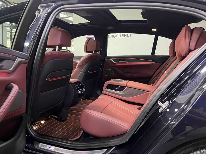 BMW 5 Series, 2022 — фото 8 из 9