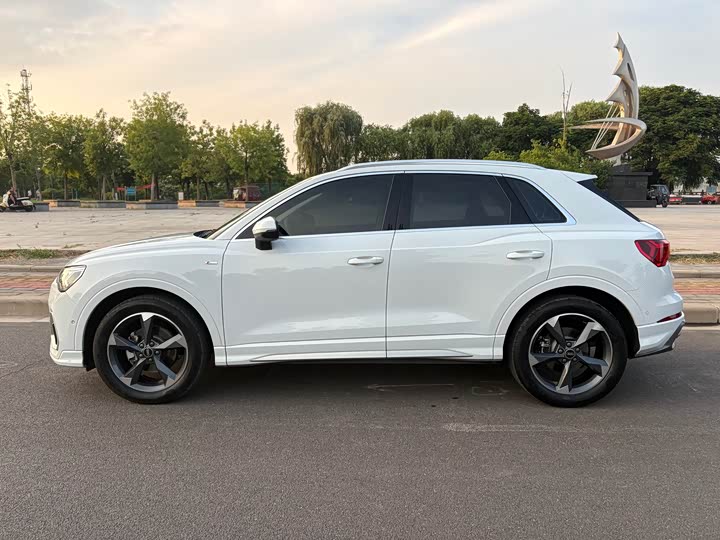 Audi Q3, 2022 — фото 7 из 9