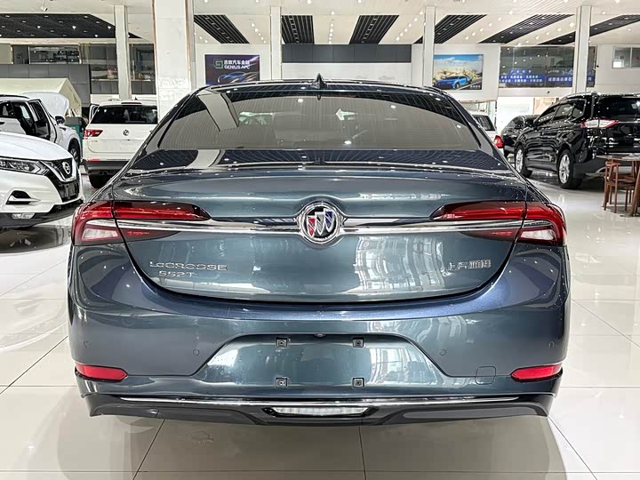 Buick LaCrosse, 2022 — фото 8 из 9