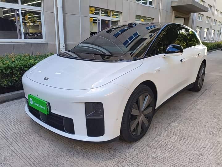 LiXiang i6, 2025 — купить в Оренбурге под ключ