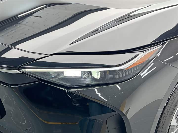 Toyota bZ4X Platinum, 2026 — фото 9 из 9