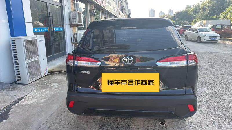 Toyota Corolla Cross, 2024 — фото 3 из 7