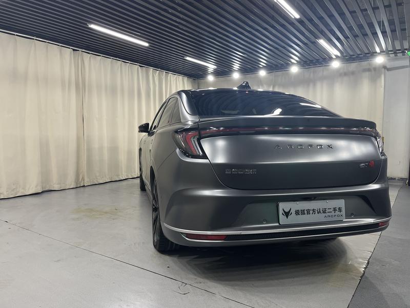 BAIC Arcfox Alpha S, 2023 — фото 4 из 10