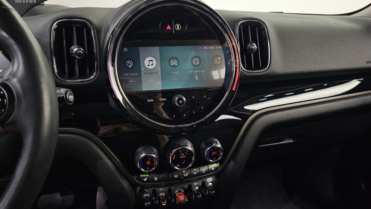 Mini Countryman, 2023 — фото 12 из 12
