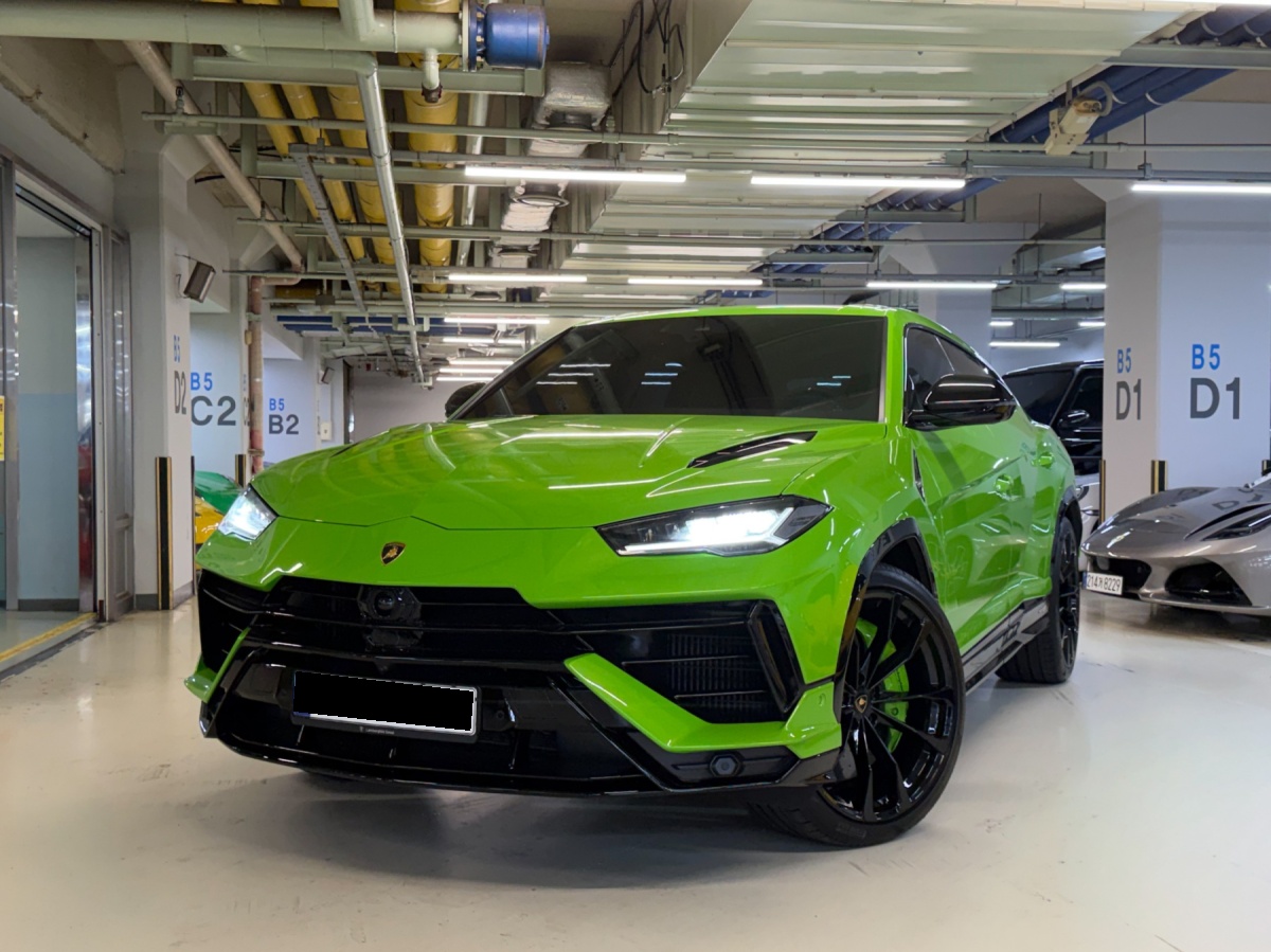 Lamborghini Urus, 2023 — купить в Брянске под ключ