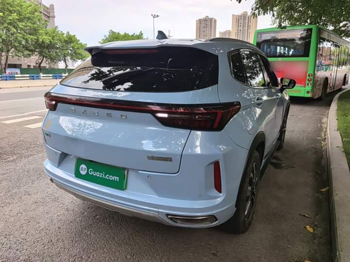 Exeed LX C-DM Hybrid, 2023 — фото 7 из 9
